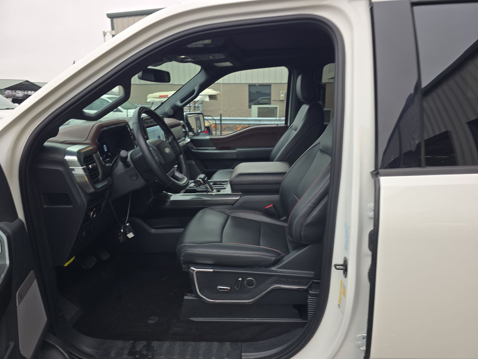 2023 Ford F-150 Lariat AWD