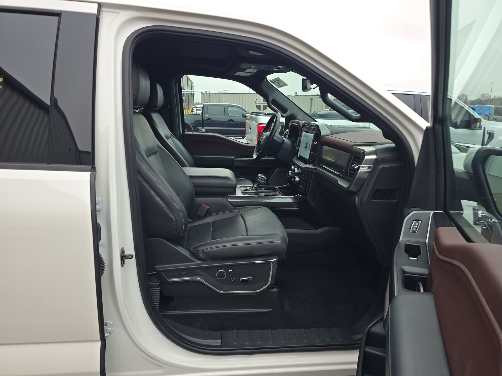 2023 Ford F-150 Lariat AWD