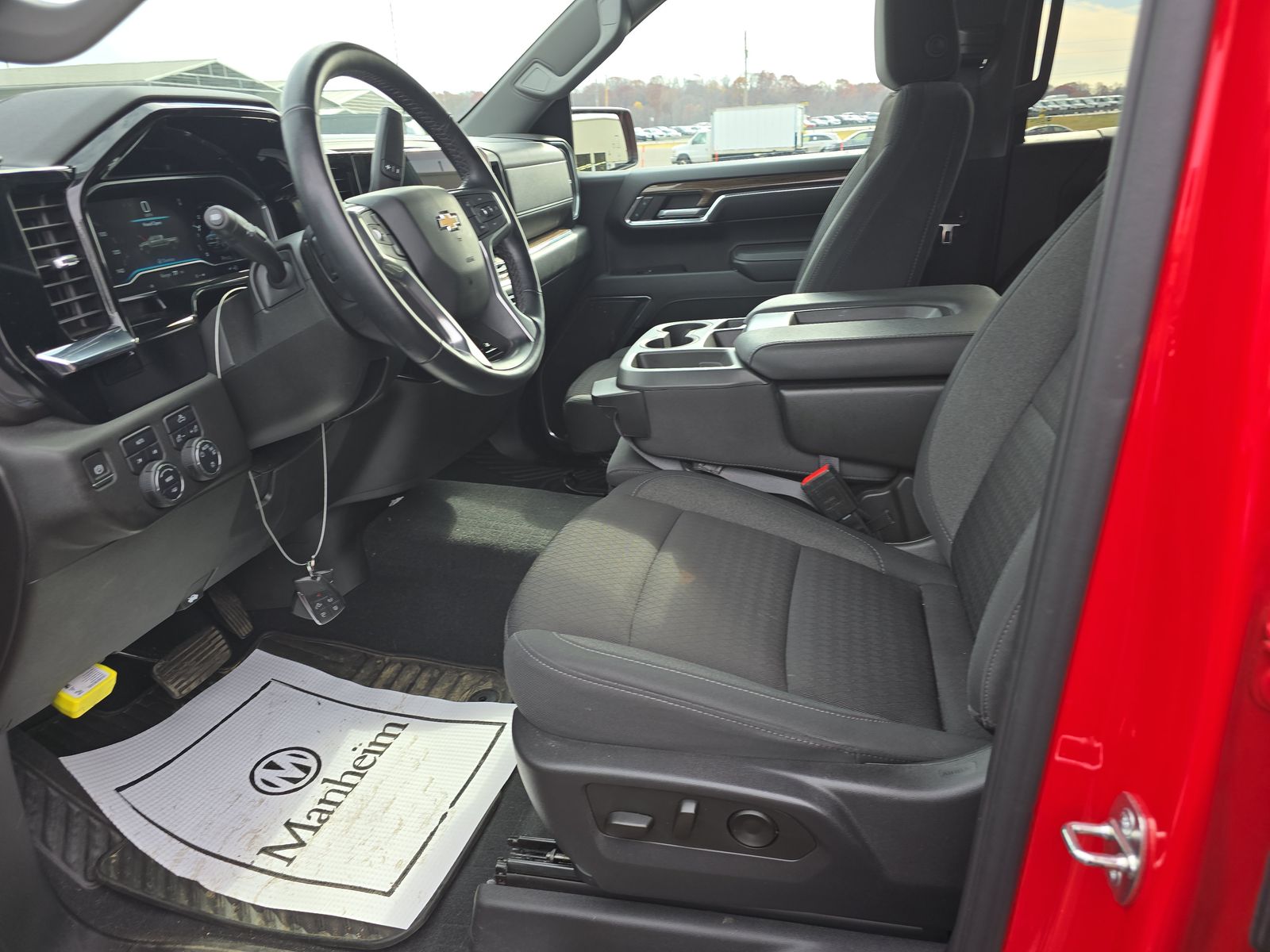 2023 Chevrolet Silverado 1500 LT AWD