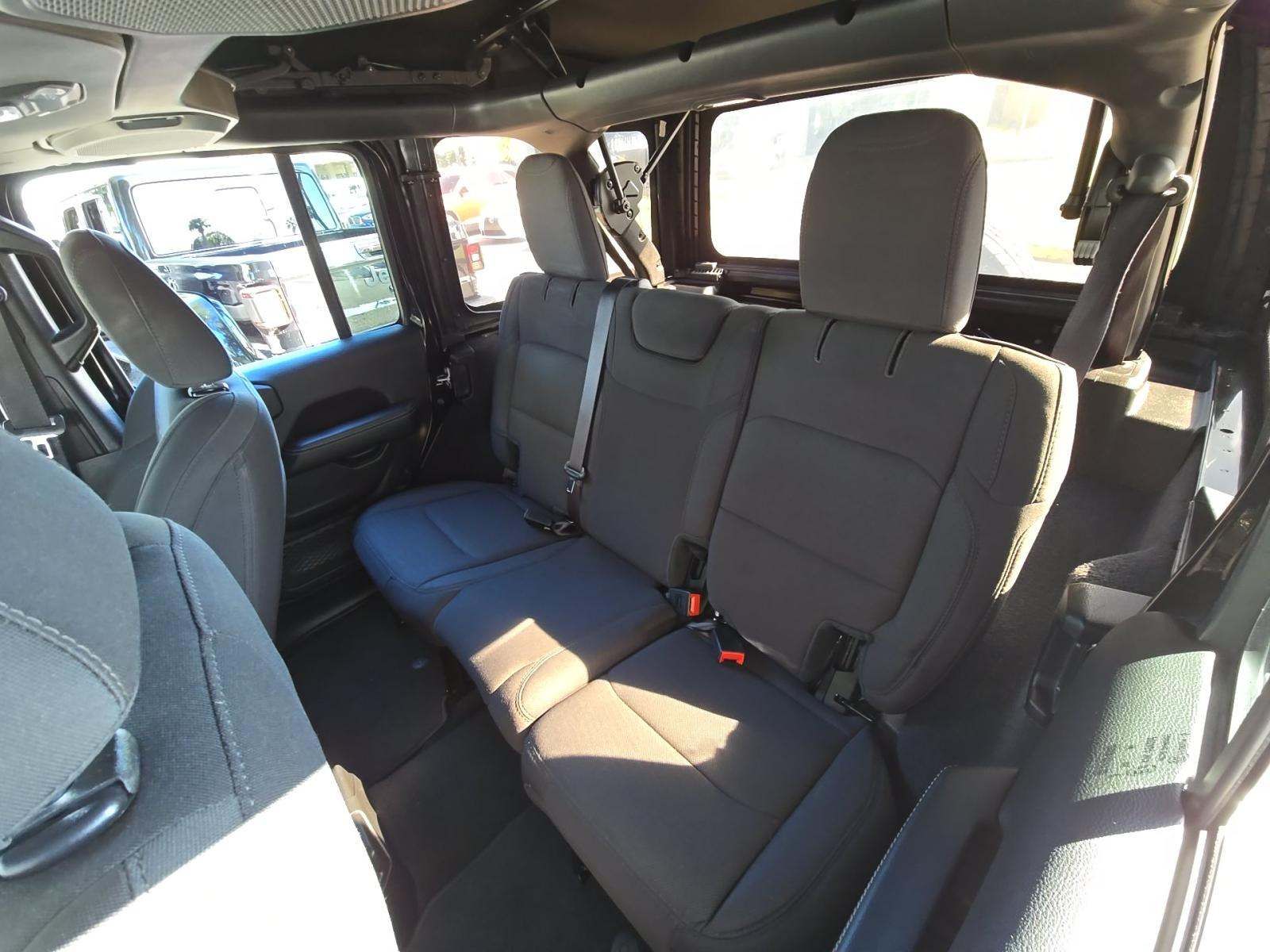 2022 Jeep Wrangler Unlimited Sahara AWD