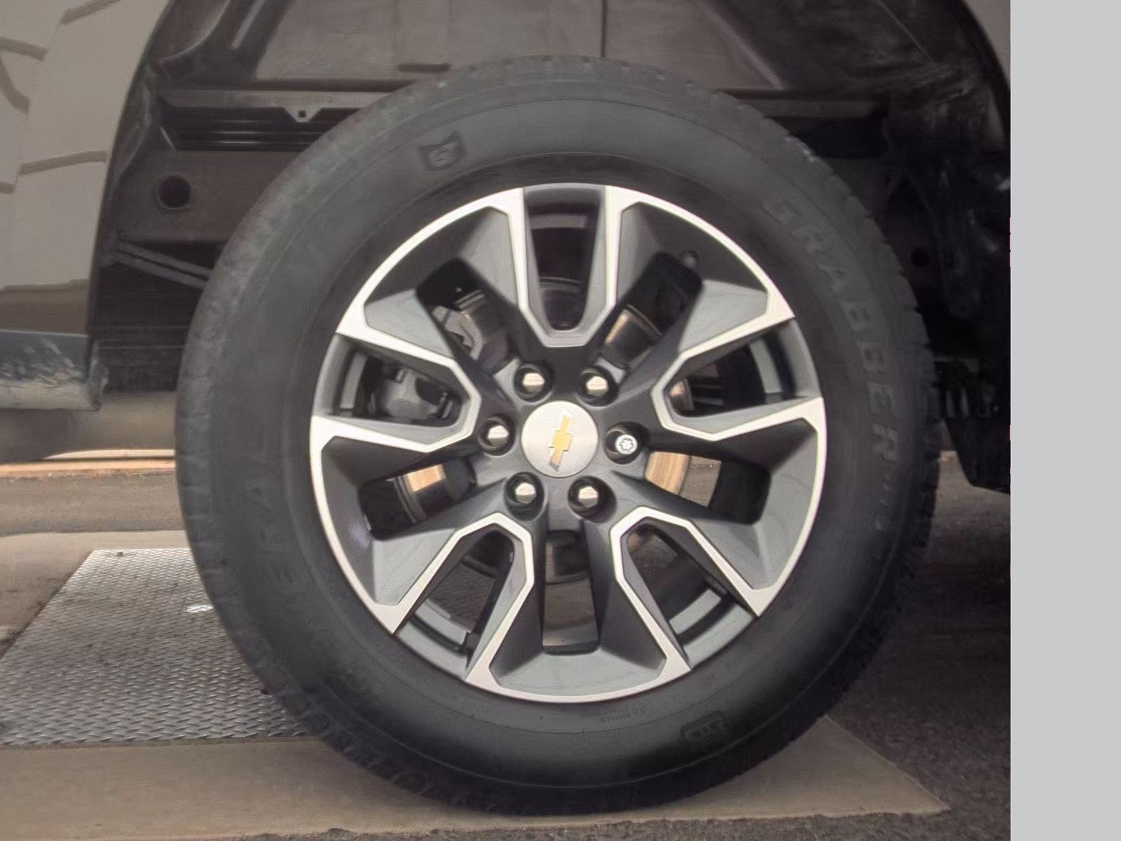 2023 Chevrolet Silverado 1500 LT AWD