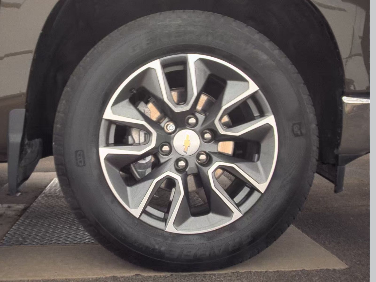 2023 Chevrolet Silverado 1500 LT AWD