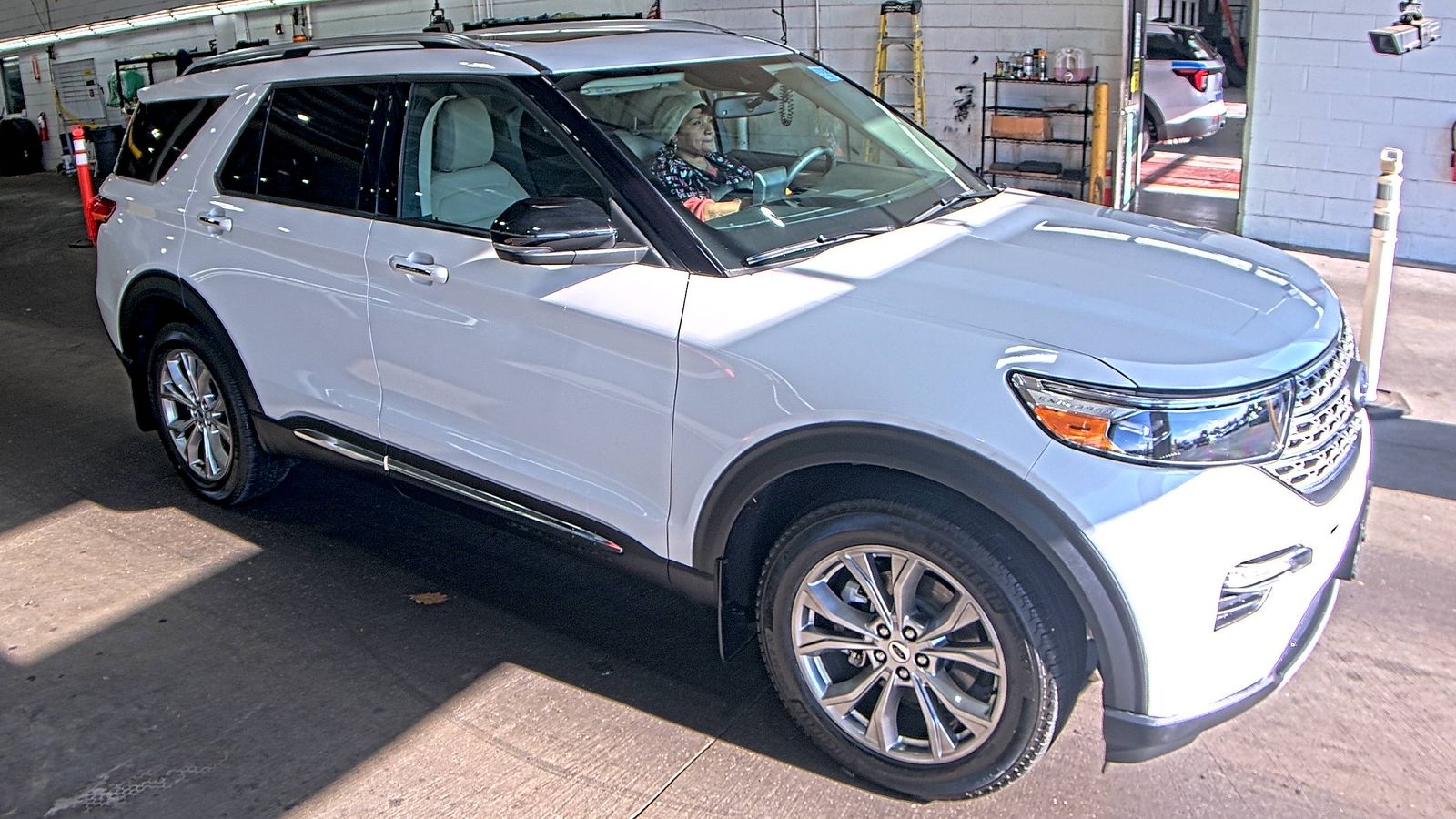 2023 Ford Explorer Limited AWD