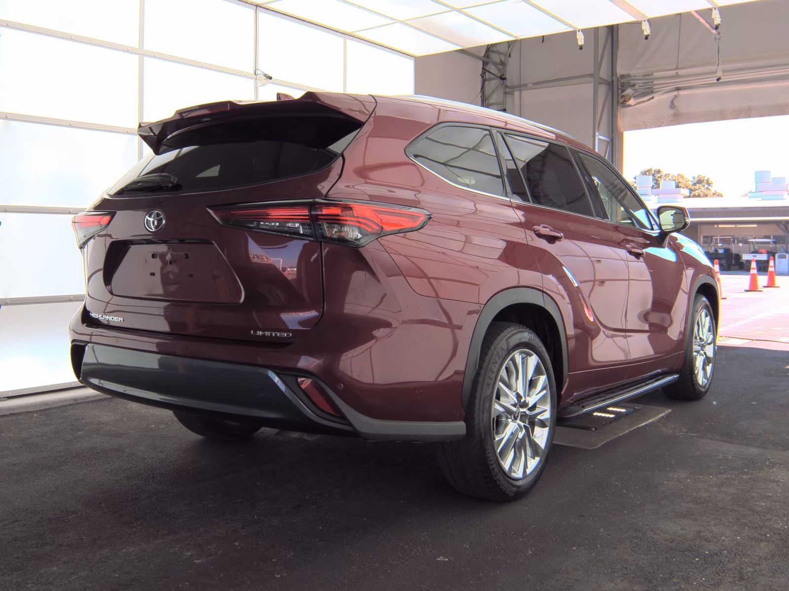 2023 Toyota Highlander Limited FWD