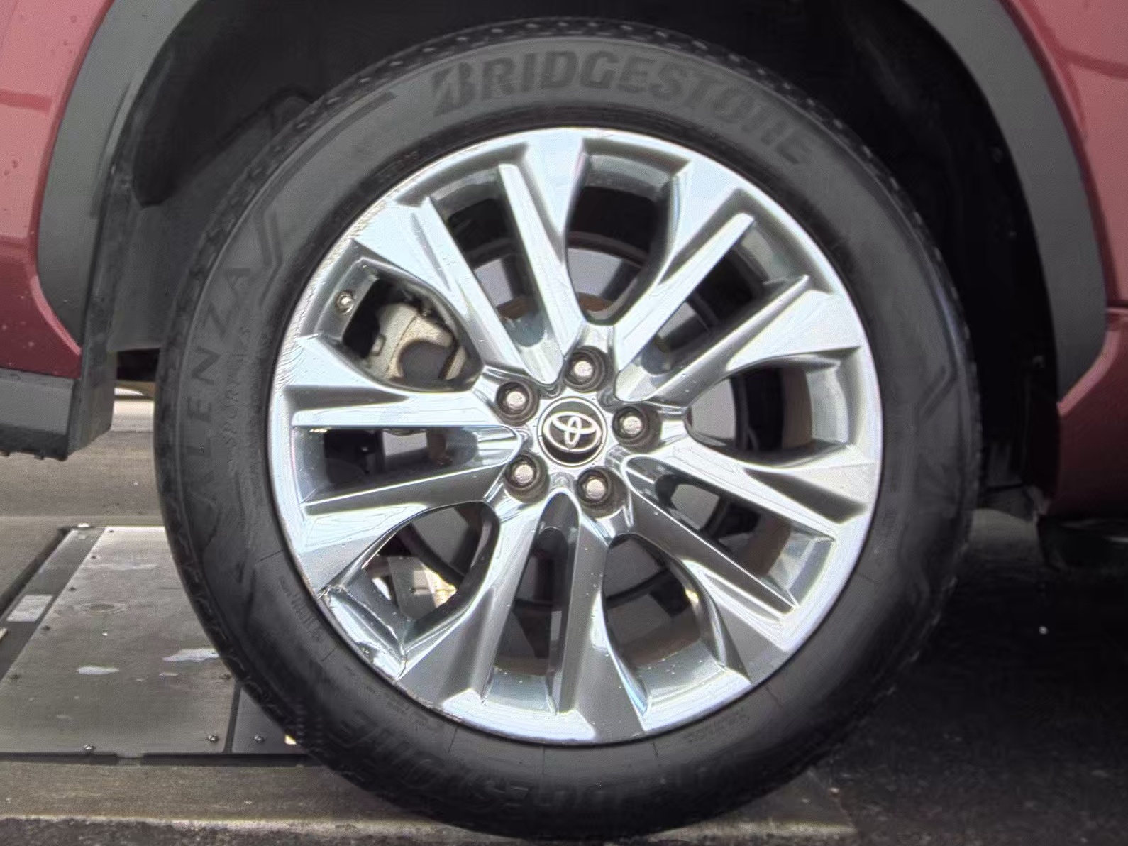 2023 Toyota Highlander Limited FWD