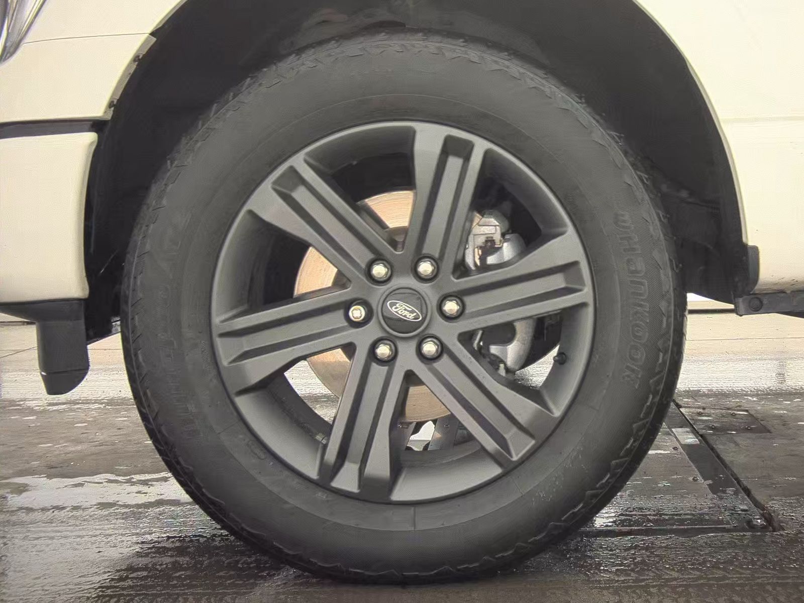 2023 Ford F-150 Lariat AWD