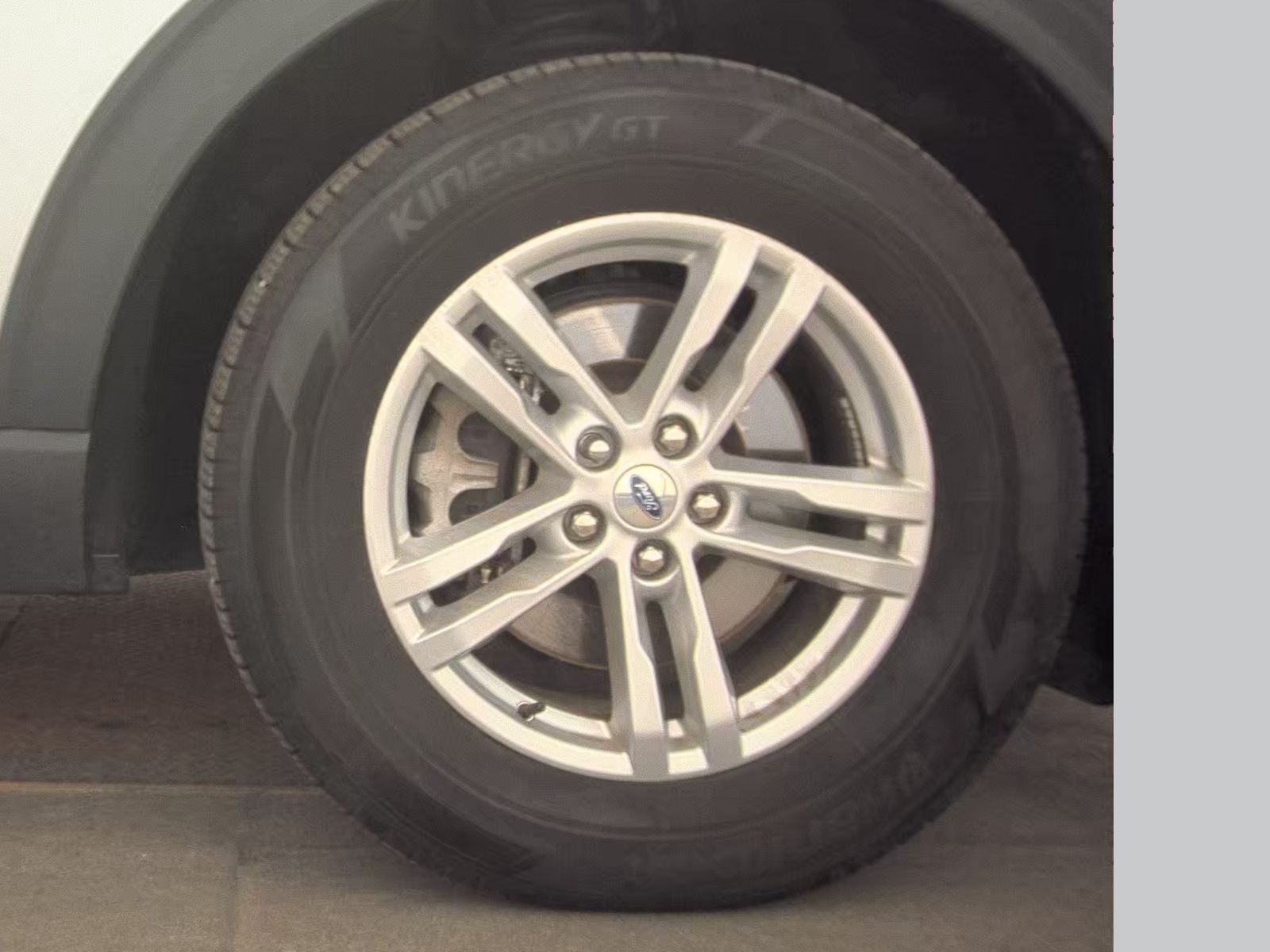 2023 Ford Explorer XLT AWD