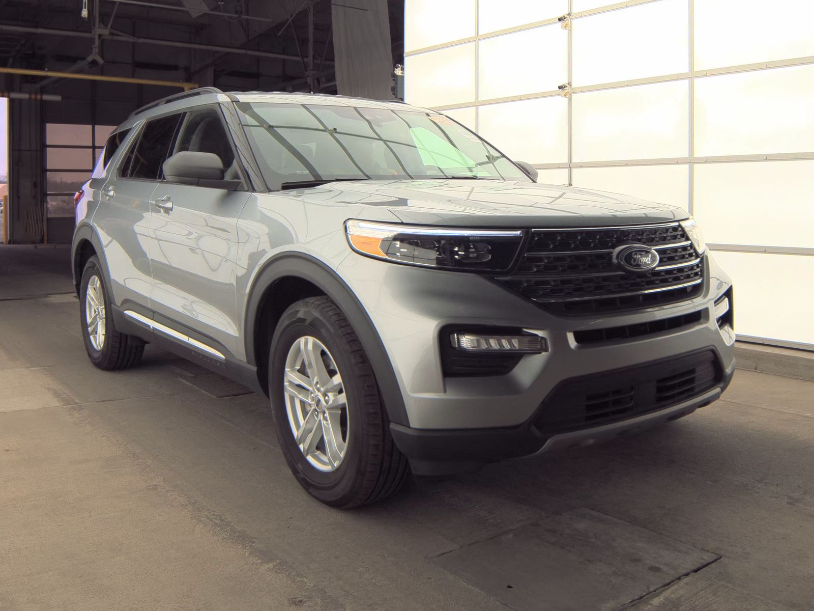 2023 Ford Explorer XLT AWD