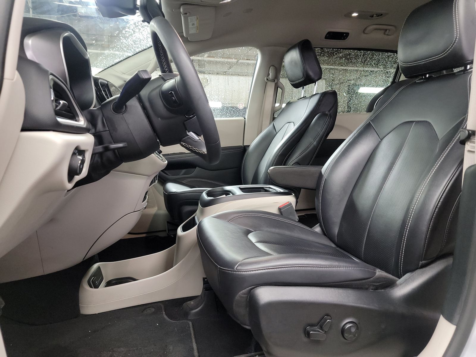 2024 Chrysler Pacifica Touring L FWD