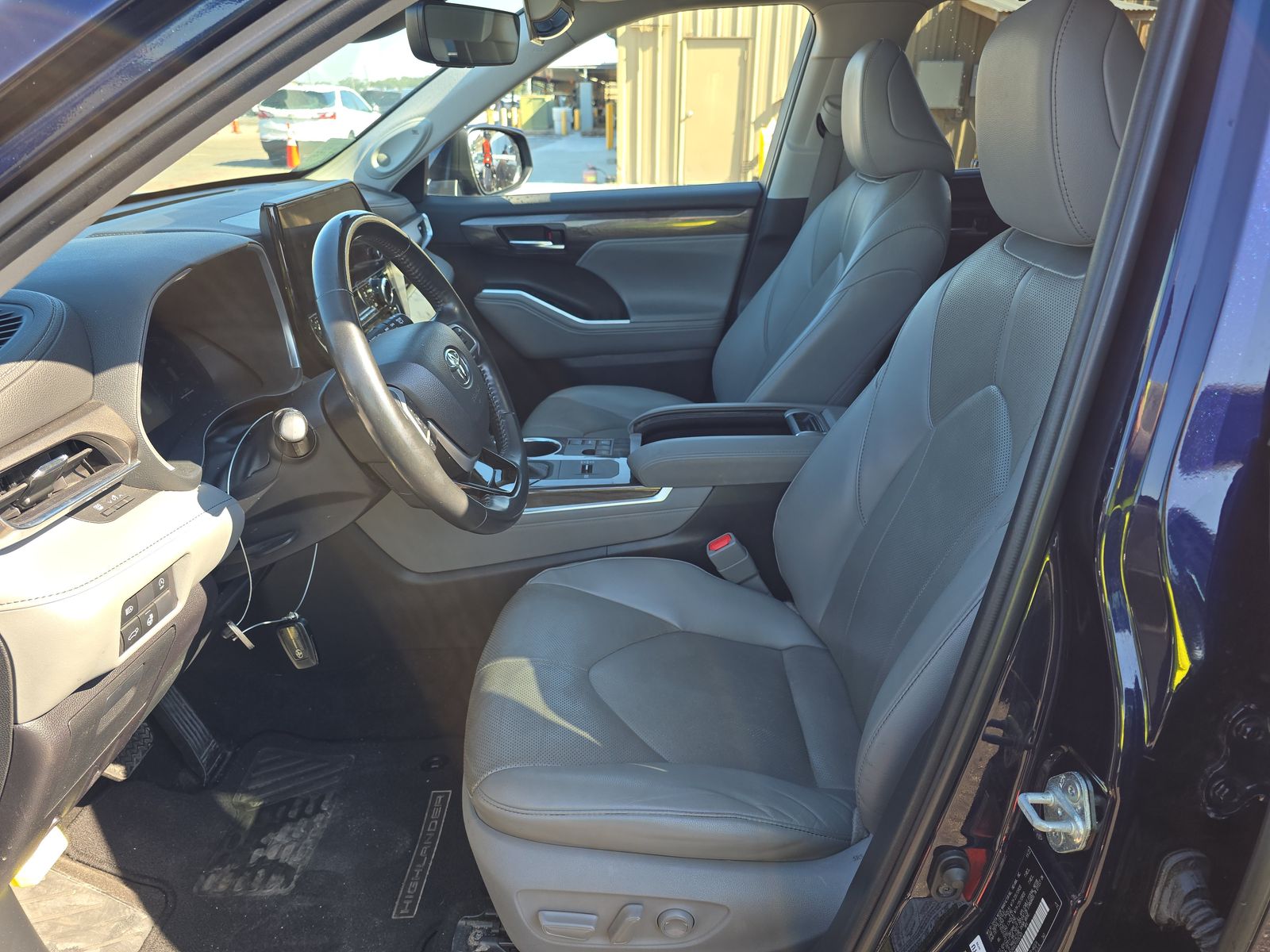 2023 Toyota Highlander Limited FWD