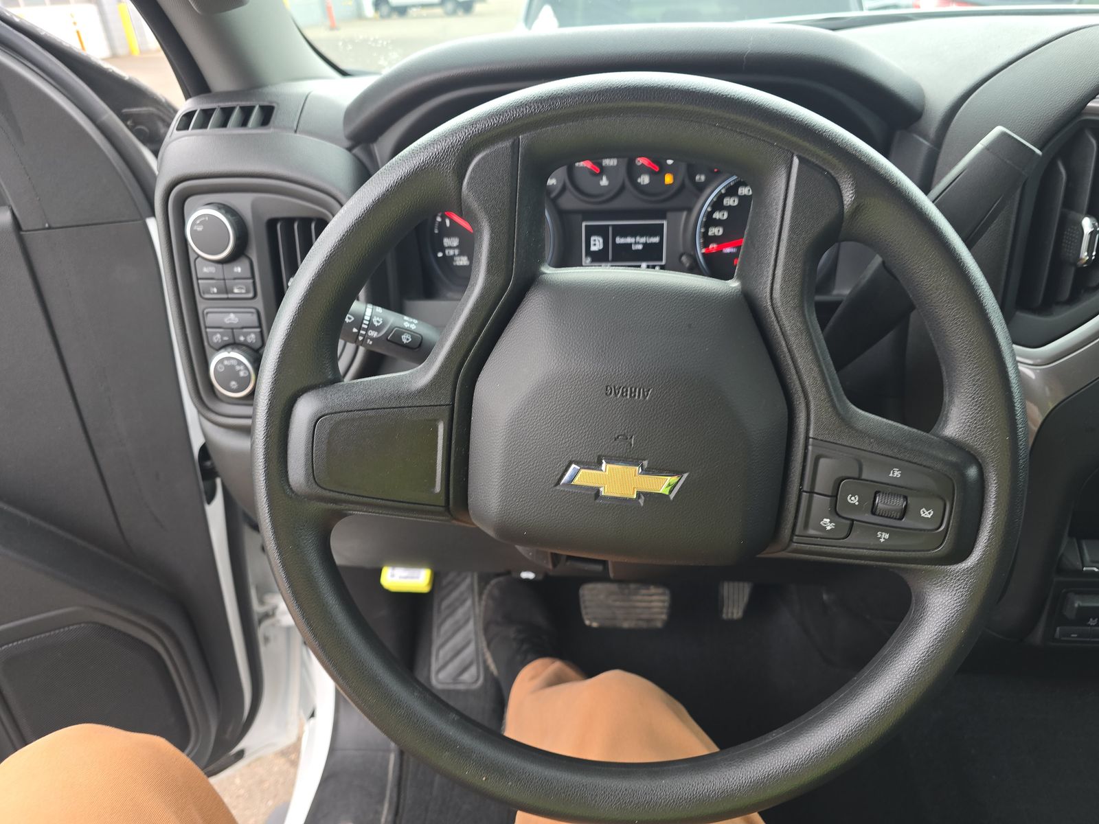 2023 Chevrolet Silverado 1500 Custom AWD