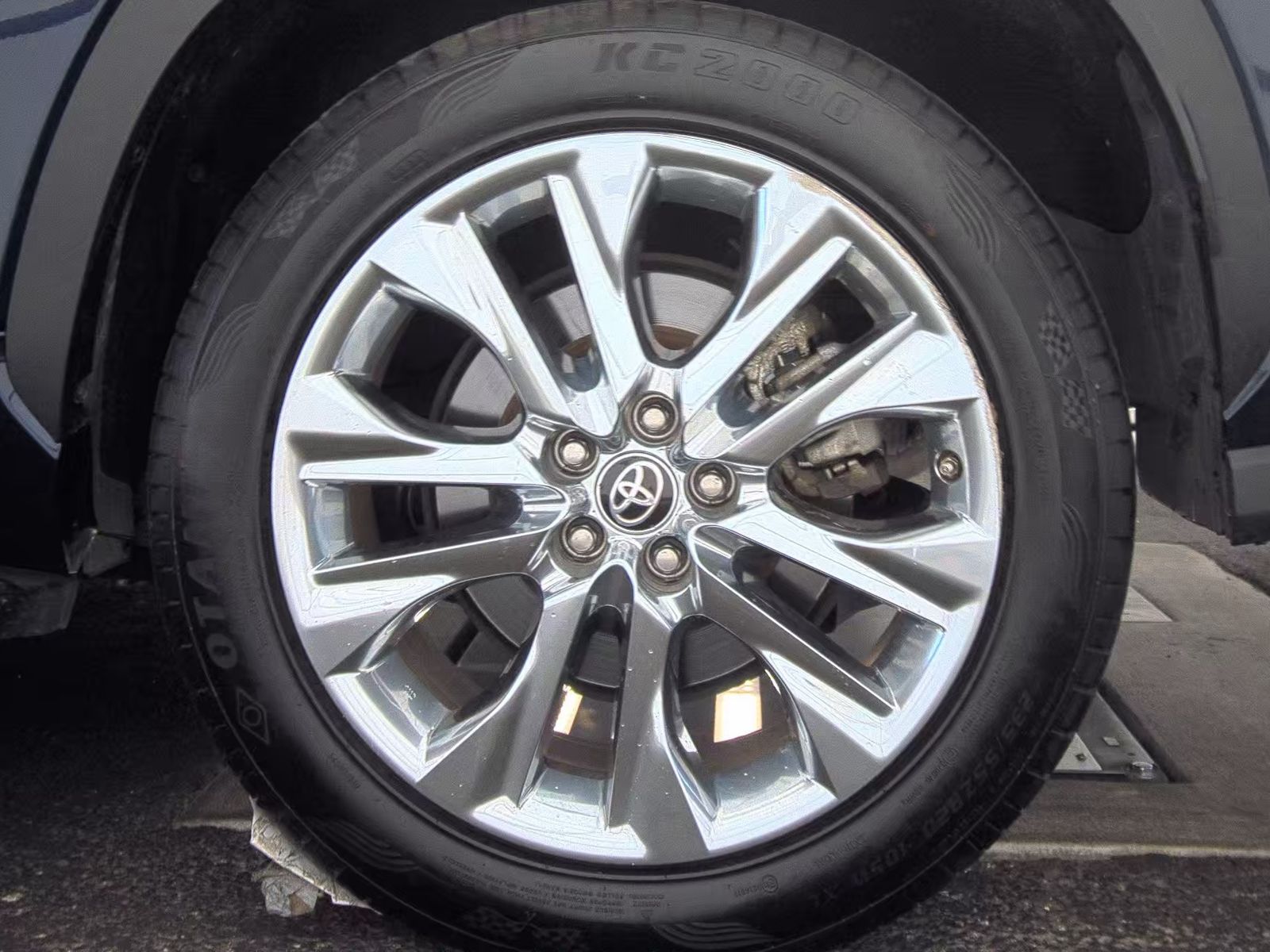 2023 Toyota Highlander Limited FWD