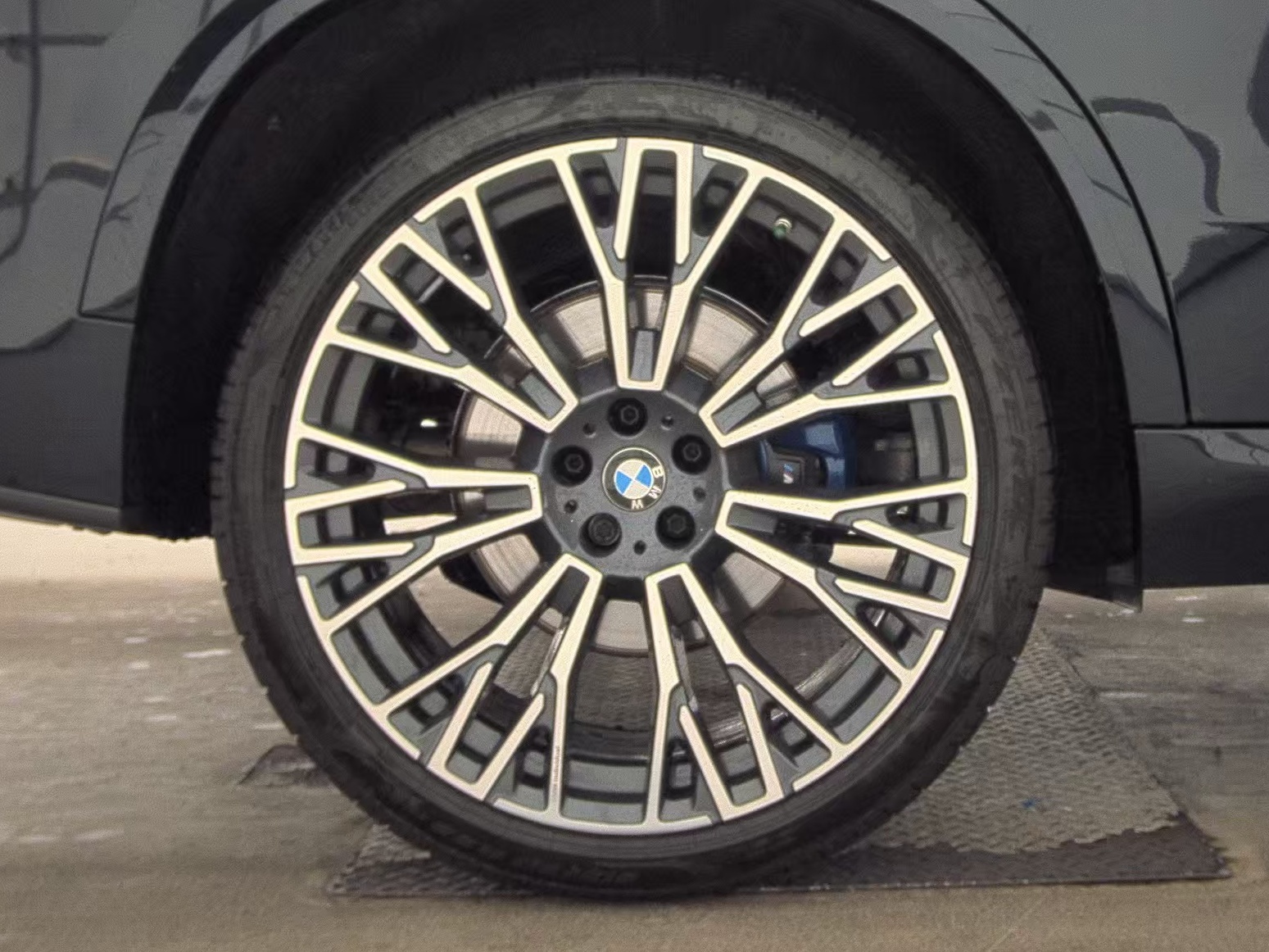 2024 BMW X5 xDrive40i AWD