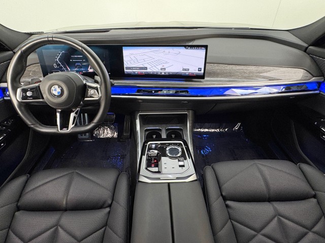 2024 BMW 7 Series 740i RWD