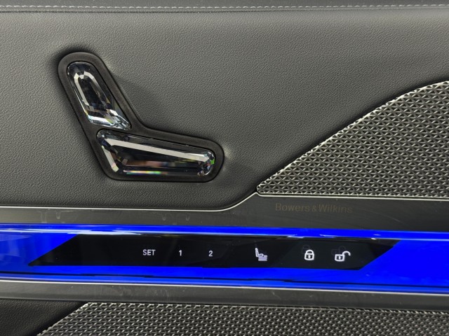 2024 BMW 7 Series 740i RWD