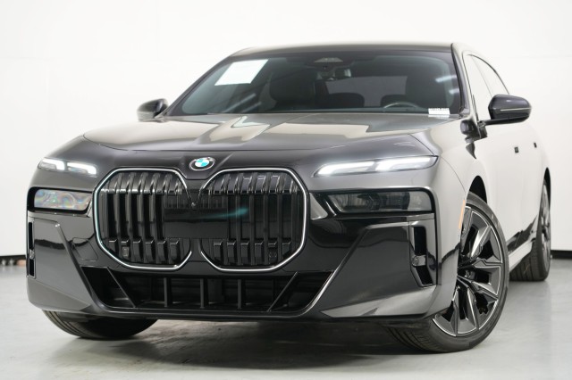 2024 BMW 7 Series 740i RWD