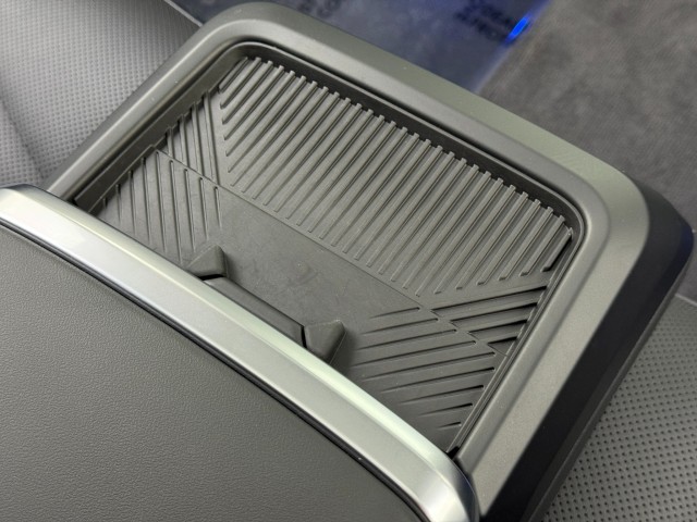 2024 BMW 7 Series 740i RWD