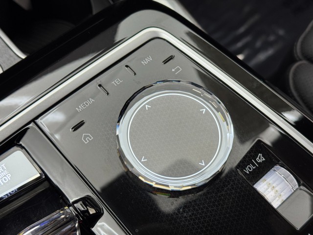 2024 BMW 7 Series 740i RWD