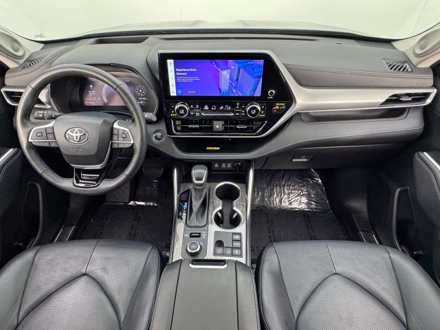 2023 Toyota Highlander Platinum AWD