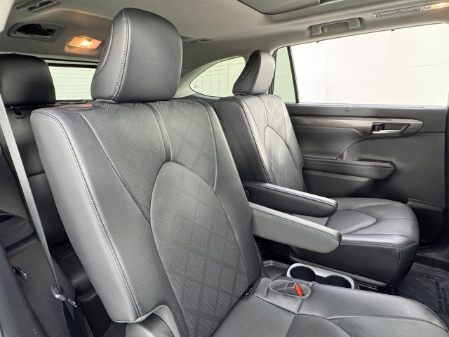 2023 Toyota Highlander Platinum AWD