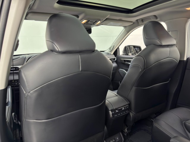 2023 Toyota Highlander Platinum AWD