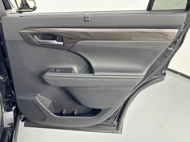 2023 Toyota Highlander Platinum AWD