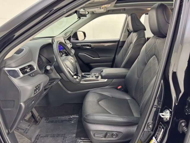 2023 Toyota Highlander Platinum AWD