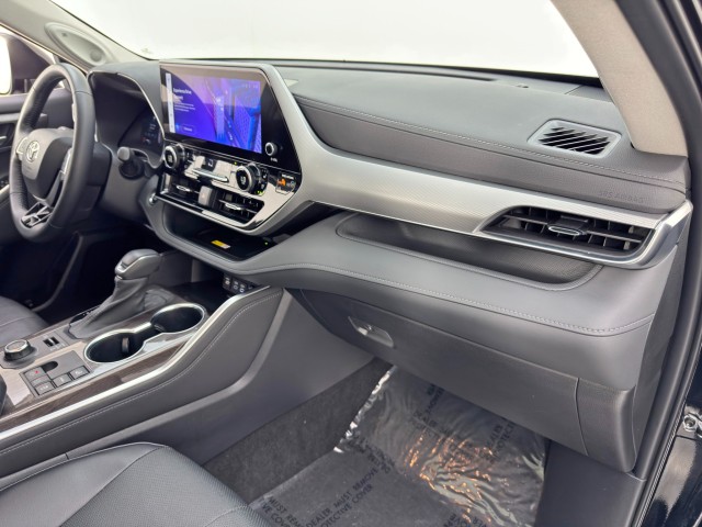 2023 Toyota Highlander Platinum AWD