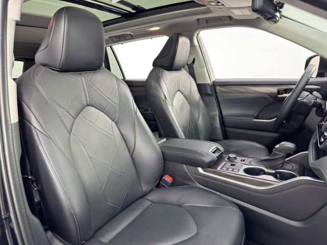 2023 Toyota Highlander Platinum AWD