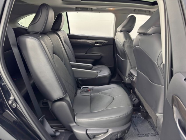 2023 Toyota Highlander Platinum AWD