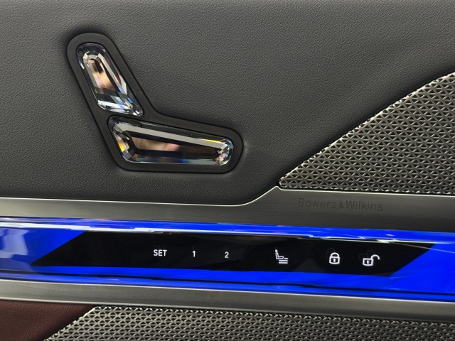 2023 BMW 7 Series 740i RWD