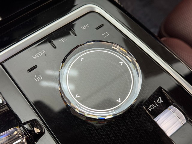 2023 BMW 7 Series 740i RWD