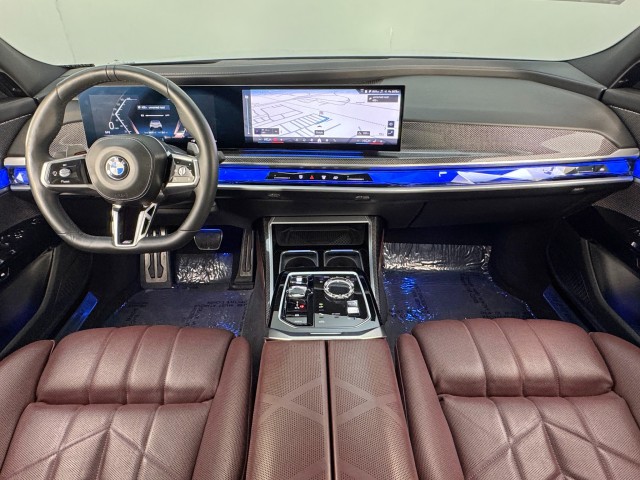 2023 BMW 7 Series 740i RWD