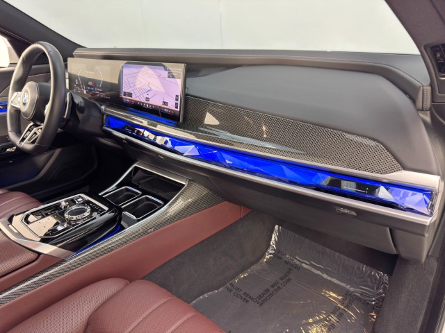 2023 BMW 7 Series 740i RWD