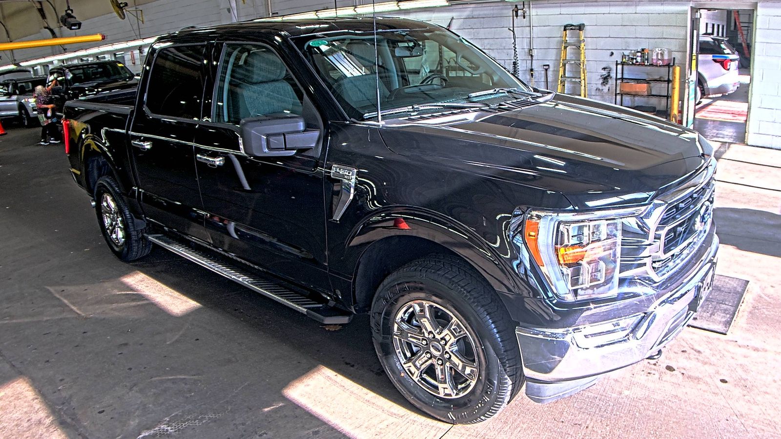 2023 Ford F-150 XLT AWD