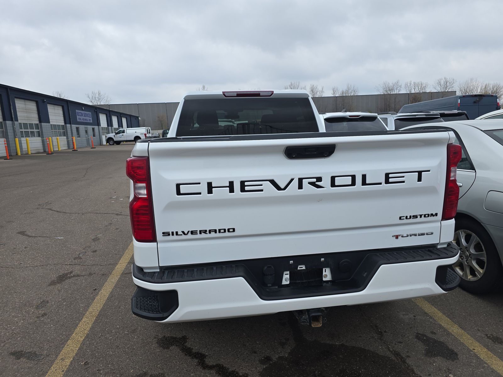 2023 Chevrolet Silverado 1500 Custom AWD