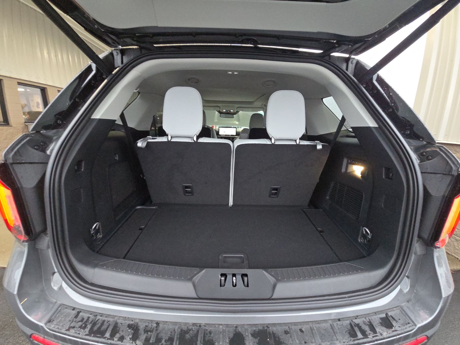 2025 Ford Explorer Platinum AWD