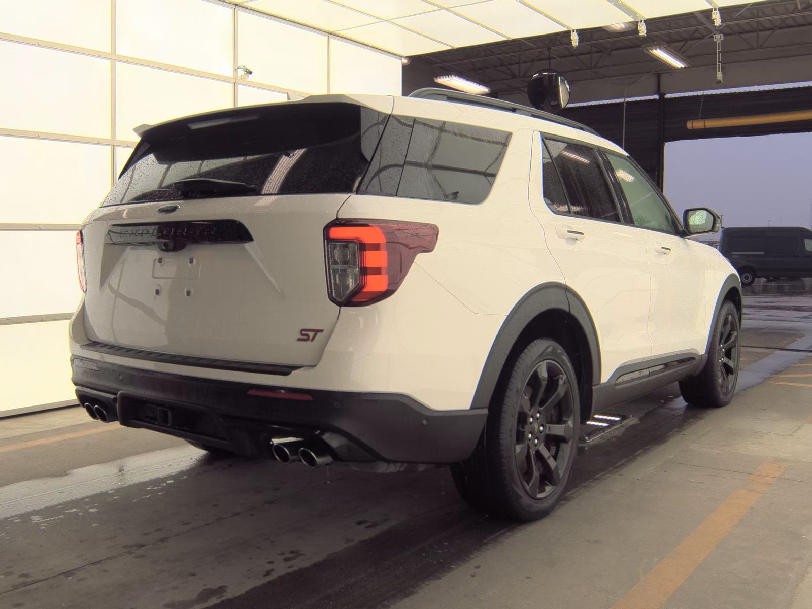 2022 Ford Explorer ST AWD