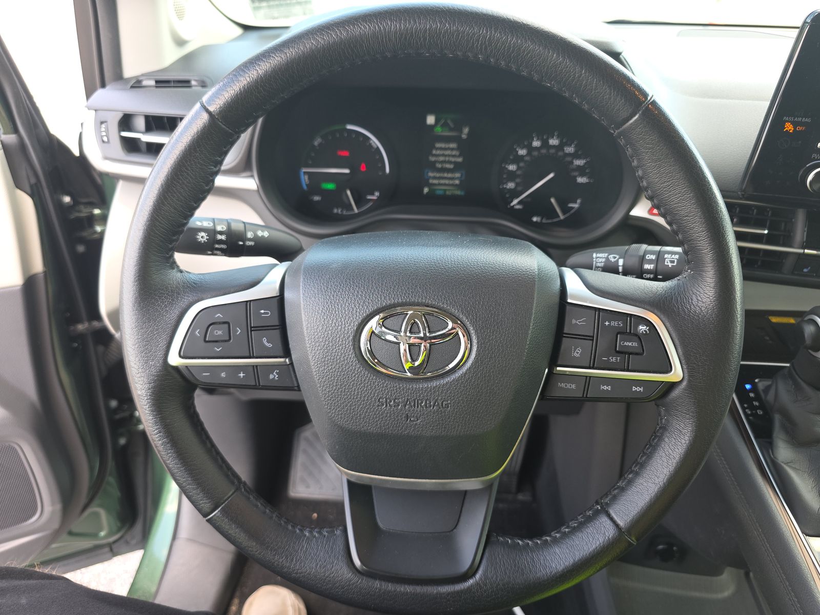 2022 Toyota Sienna XLE FWD