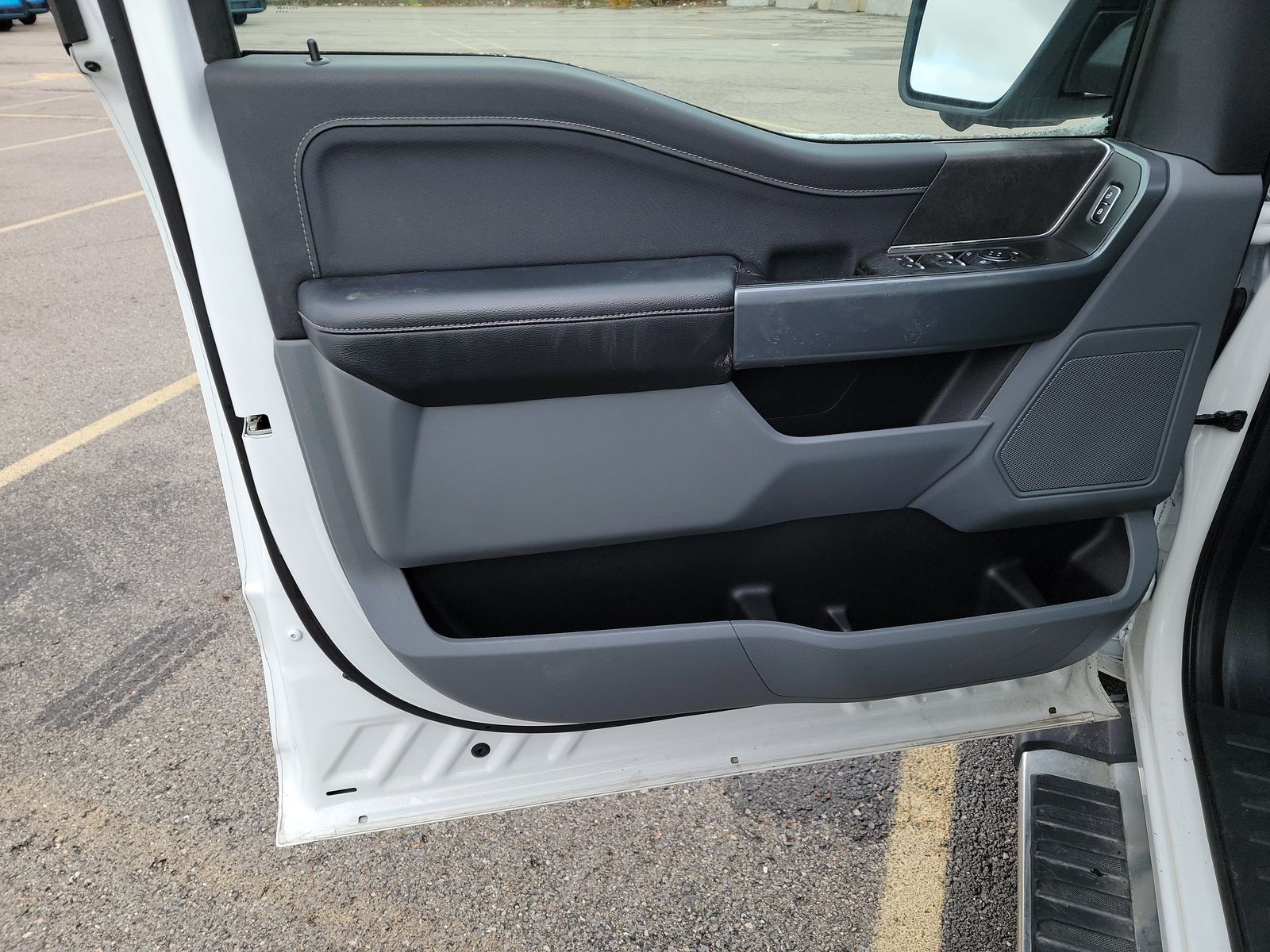 2024 Ford F-150 XLT AWD