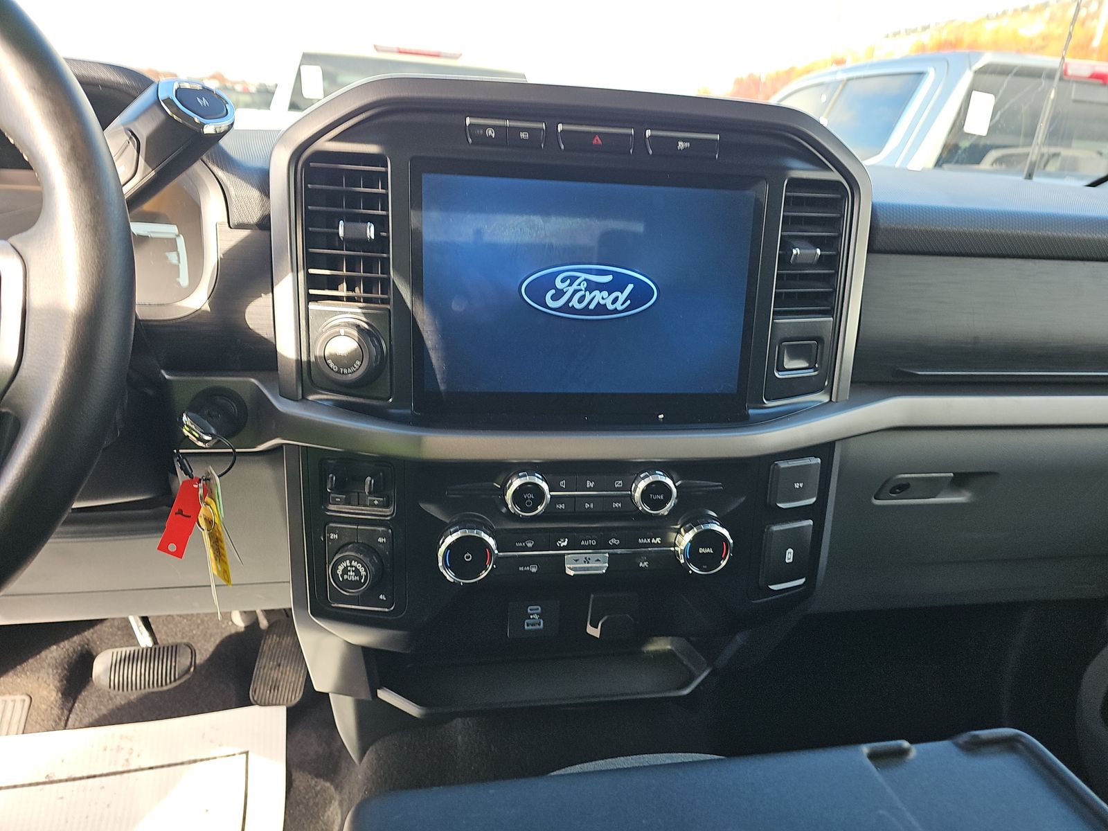 2024 Ford F-150 XLT AWD