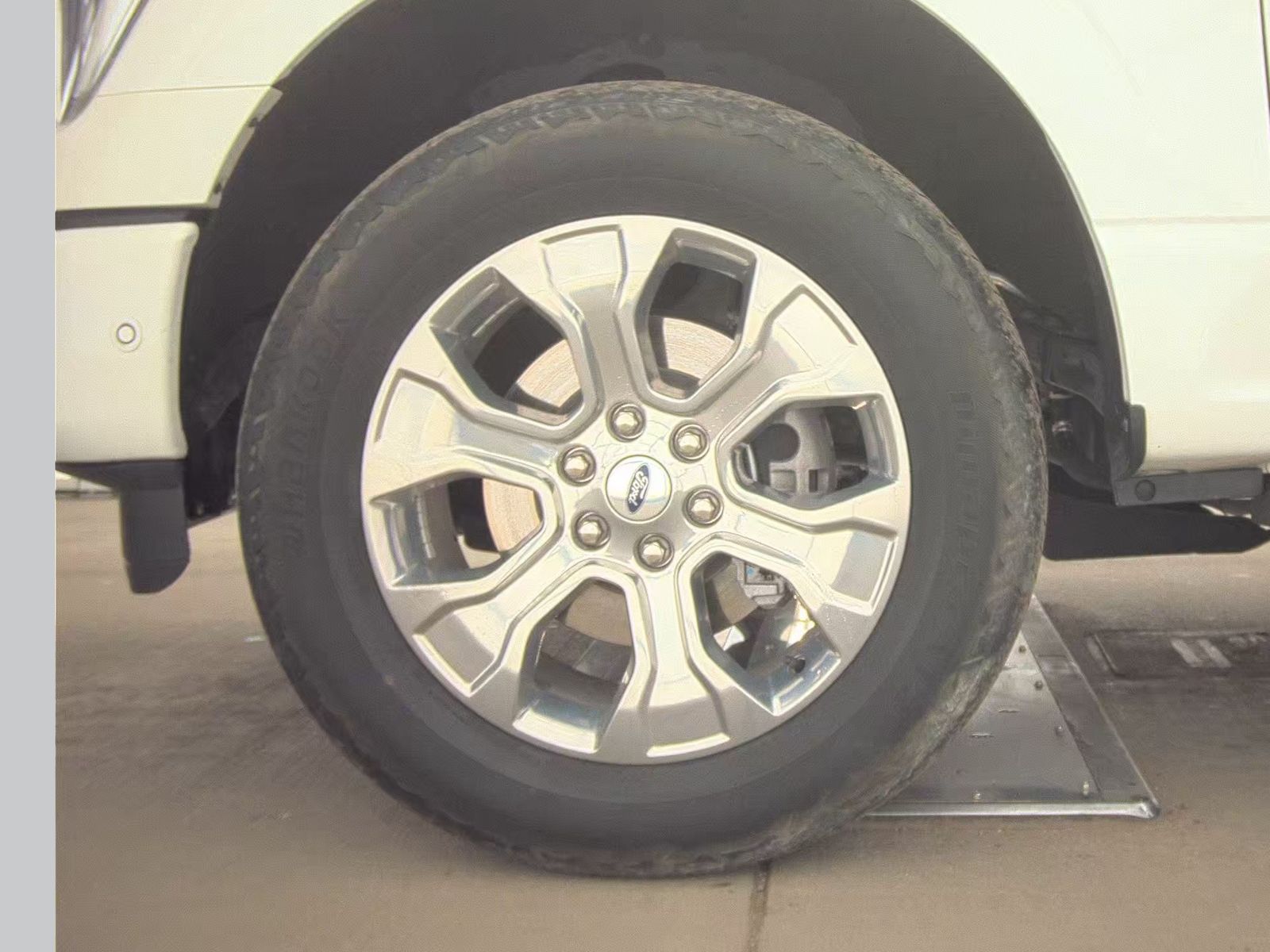 2022 Ford F-150 Hybrid Platinum AWD