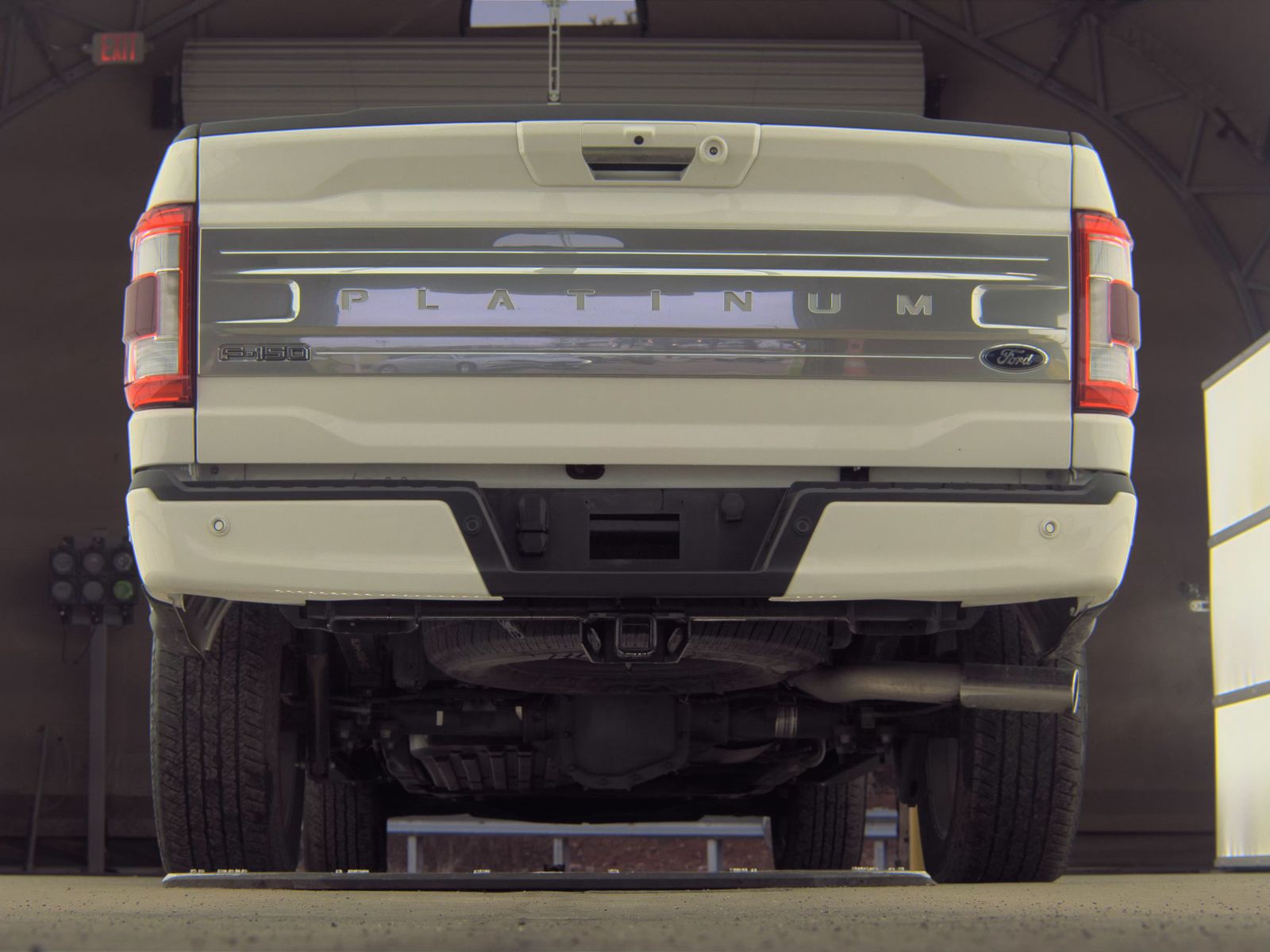 2022 Ford F-150 Hybrid Platinum AWD