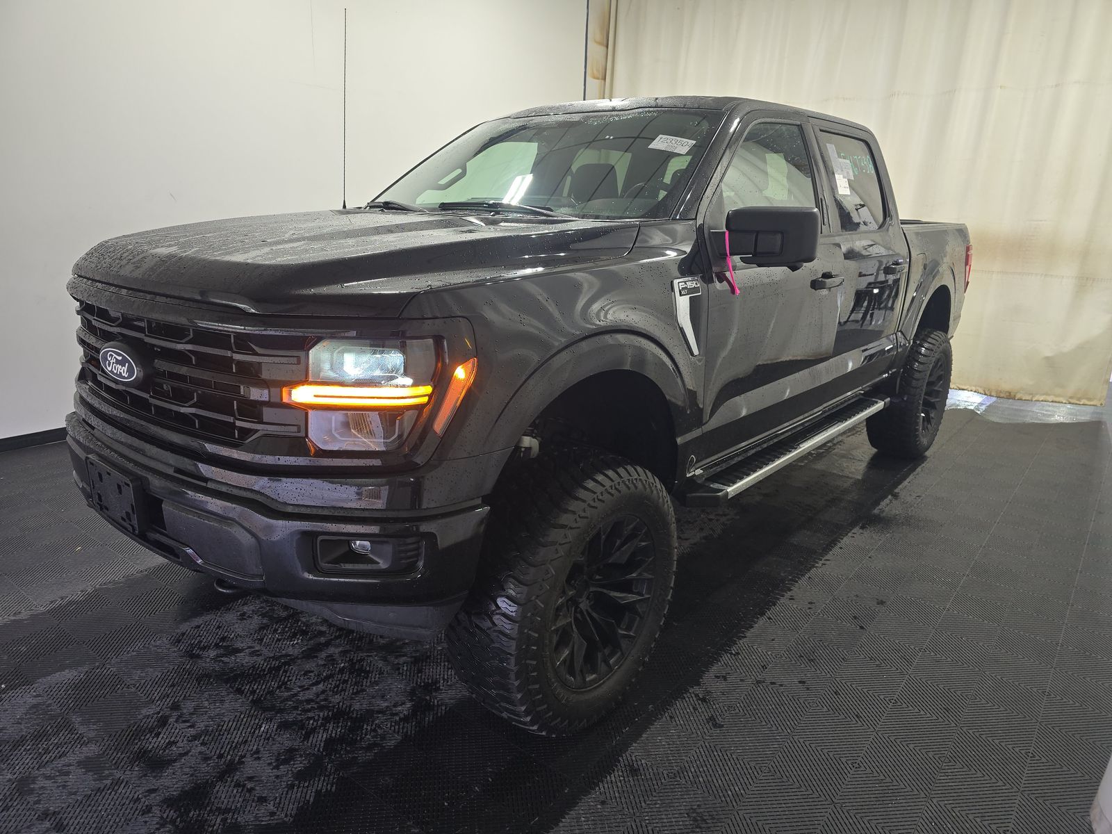 2024 Ford F-150 XLT AWD