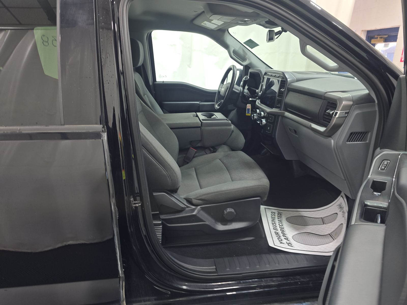 2024 Ford F-150 XLT AWD