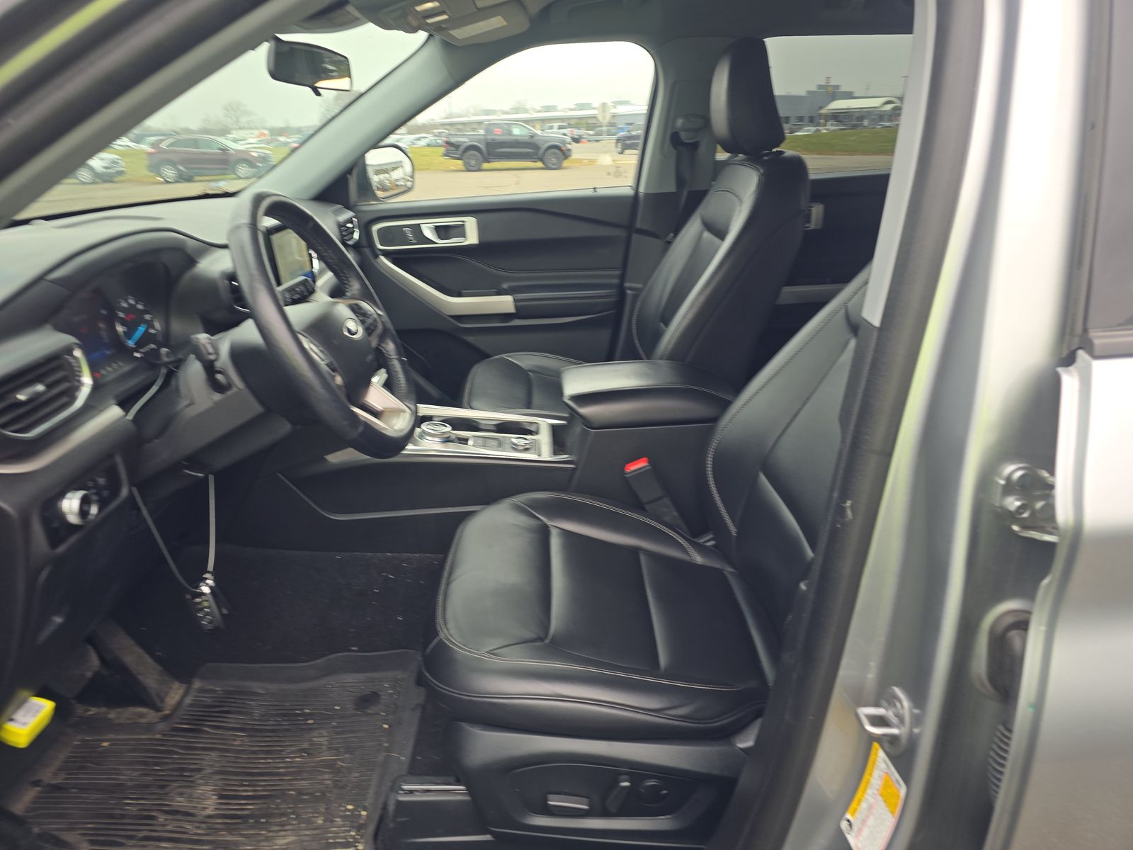 2022 Ford Explorer XLT AWD