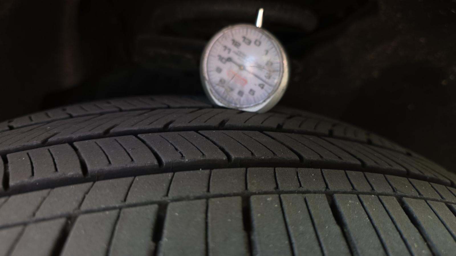 2025 Ford Explorer Active AWD