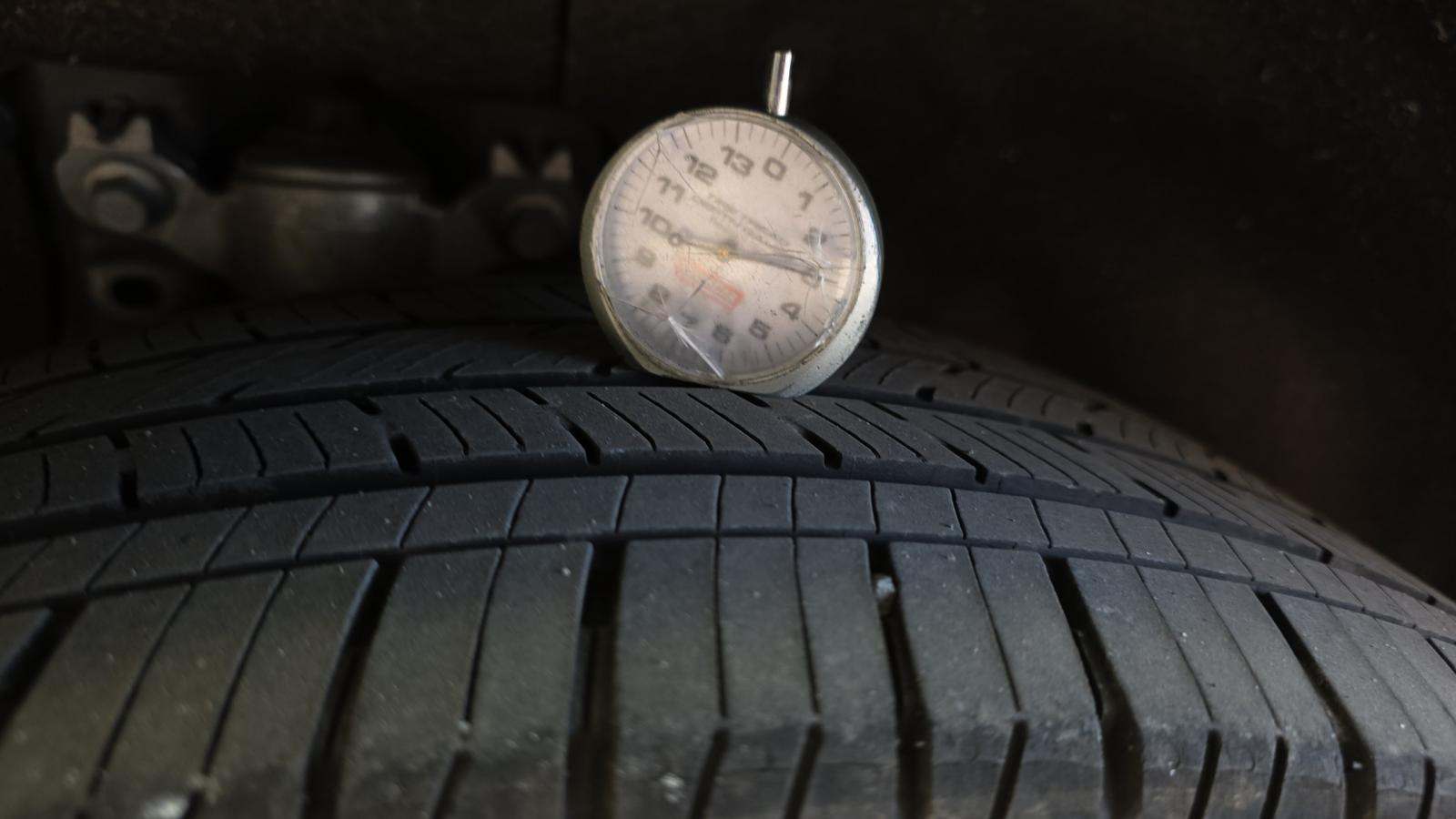 2025 Ford Explorer Active AWD