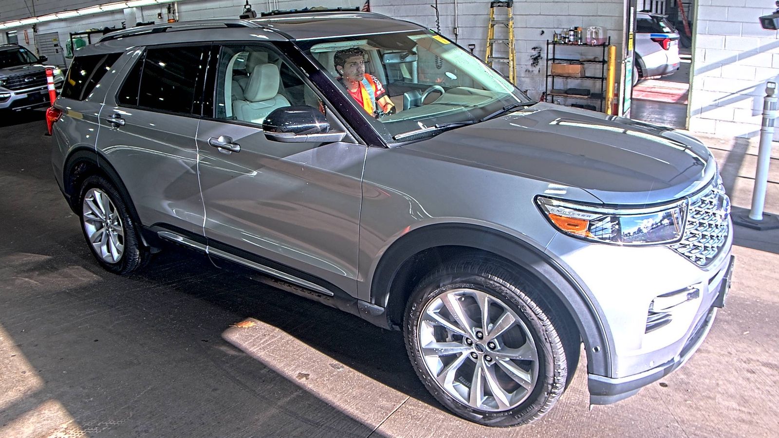 2023 Ford Explorer Platinum AWD