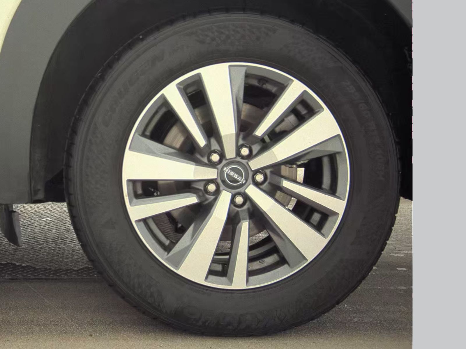 2024 Nissan Pathfinder SL AWD